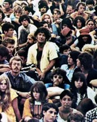 Live concert by La La Brooks