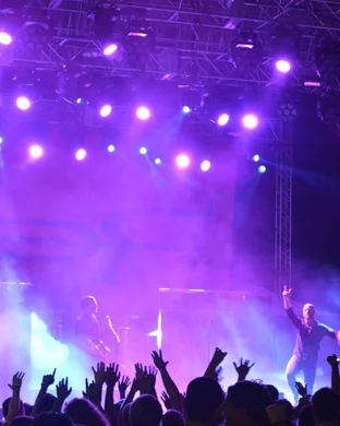 Live concert by Tauren Wells