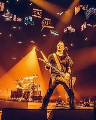 Live concert by Amelie Lens