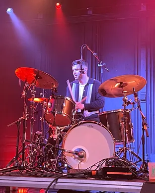 Durand Jones and The Indications