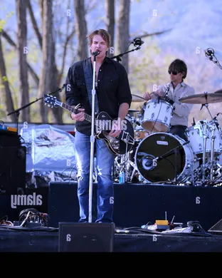 Jack Ingram and Friends Concert
