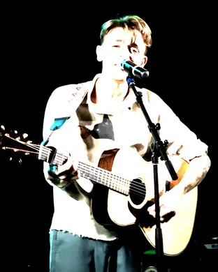 Justin Nozuka