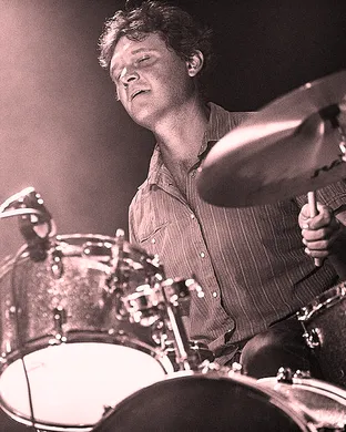 Live concert by Voxtrot